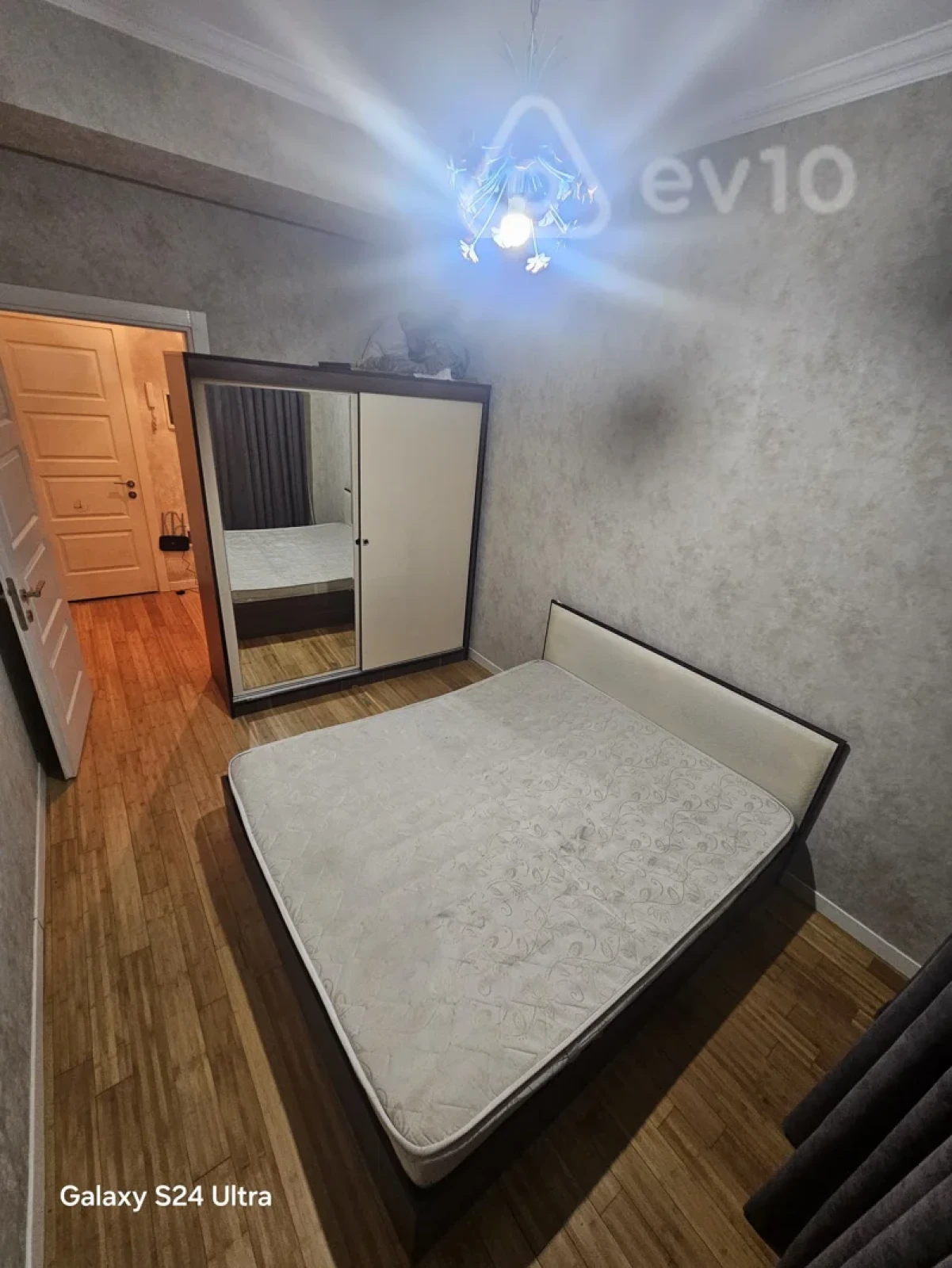 Kirayə verilir 2 otaqlı yeni tikili 61 m²