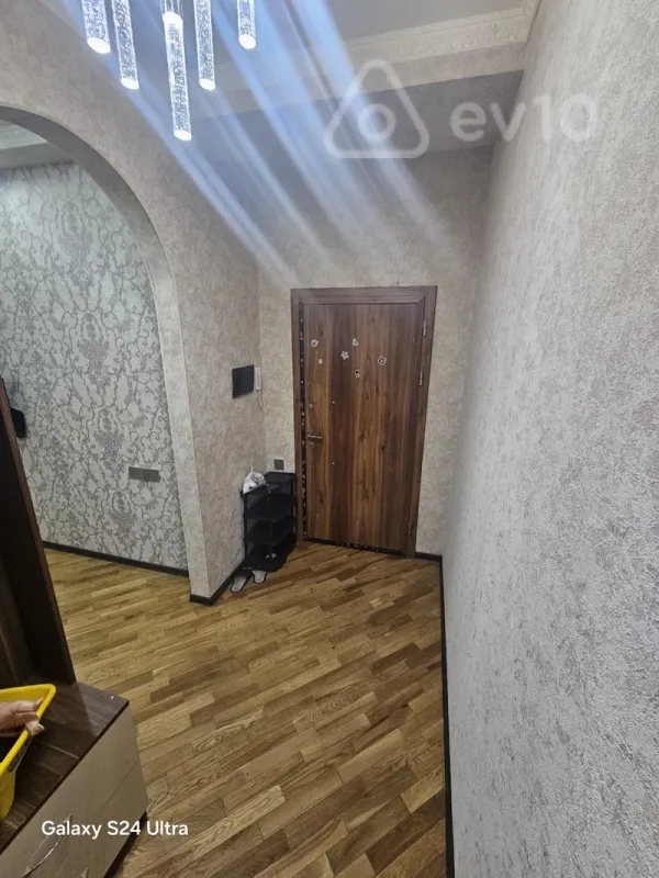 Kirayə verilir 2 otaqlı yeni tikili 61 m²