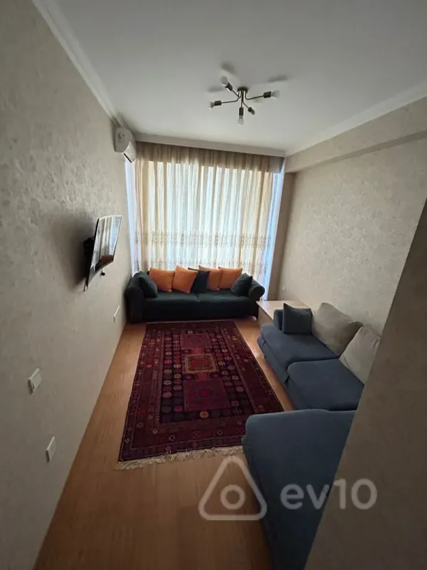 Kirayə verilir 2 otaqlı yeni tikili 57 m²