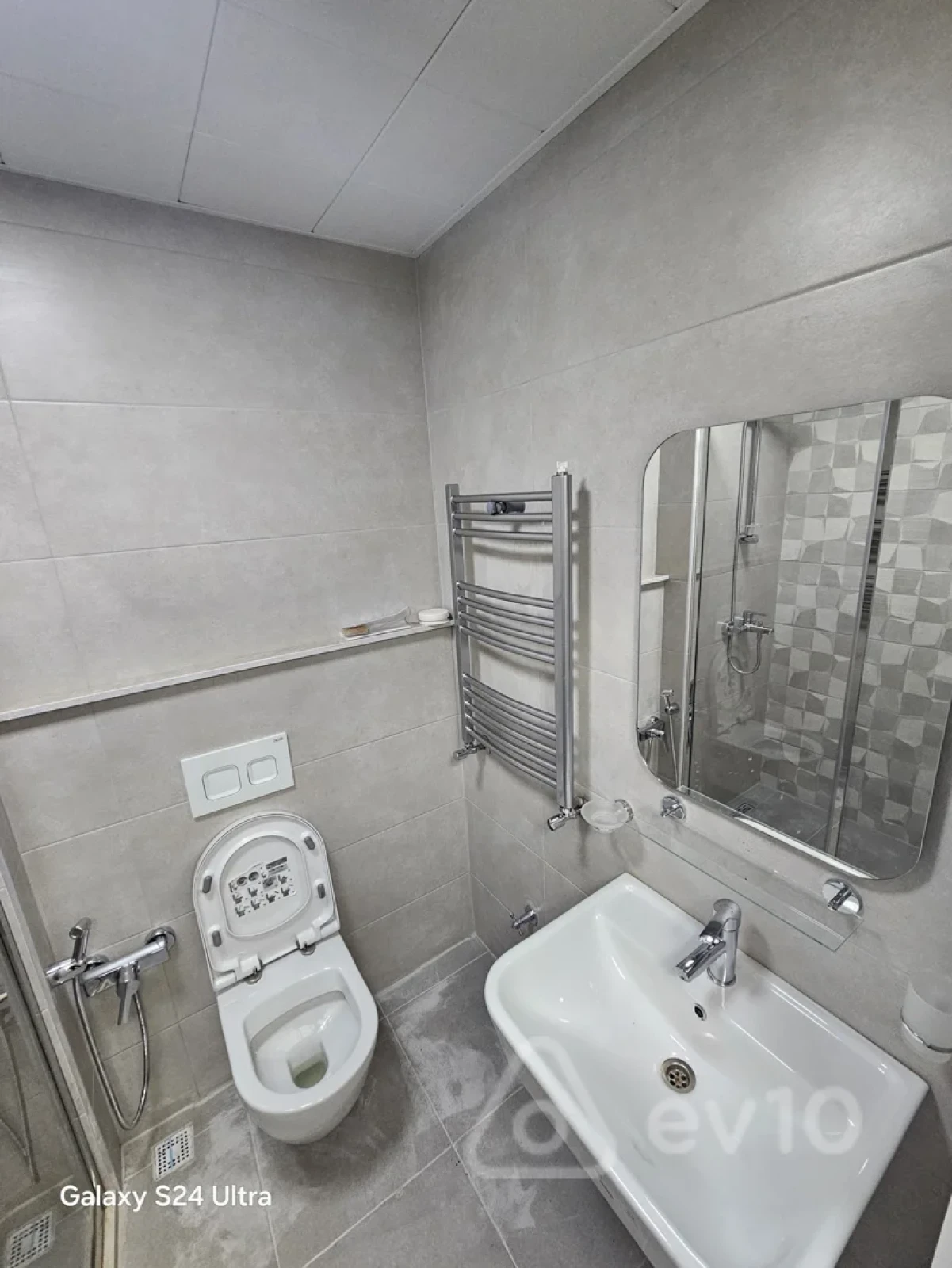 Kirayə verilir 1 otaqlı yeni tikili 30 m²