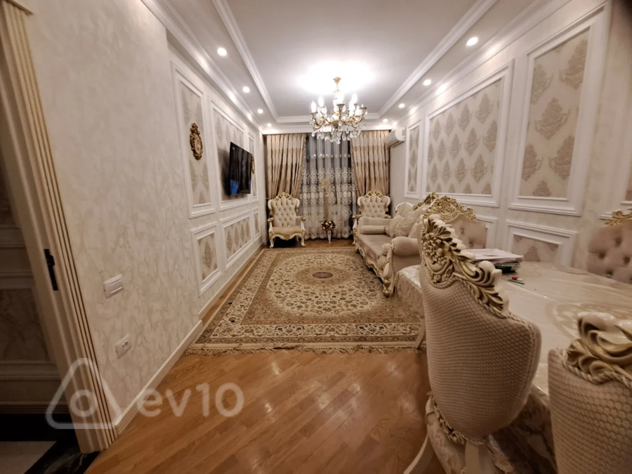 Satılır 3 otaqlı yeni tikili 105 m²