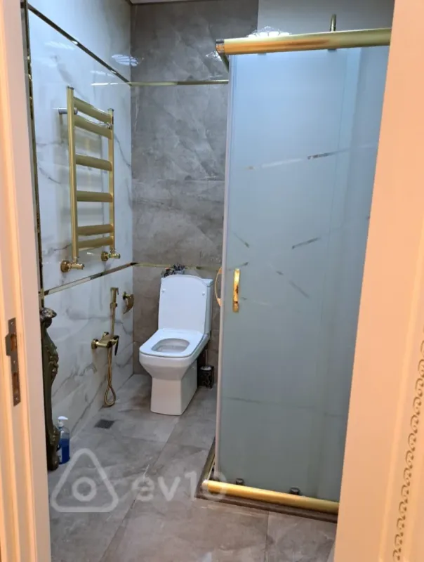 Satılır 3 otaqlı yeni tikili 105 m²