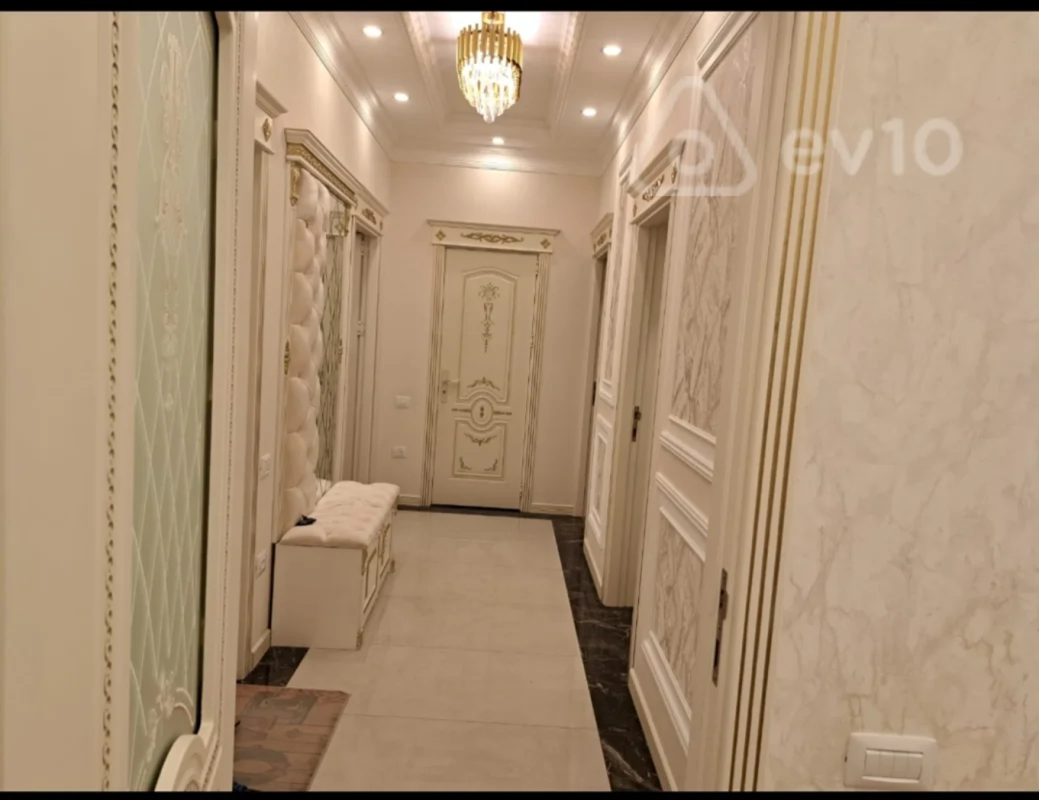 Satılır 3 otaqlı yeni tikili 105 m²