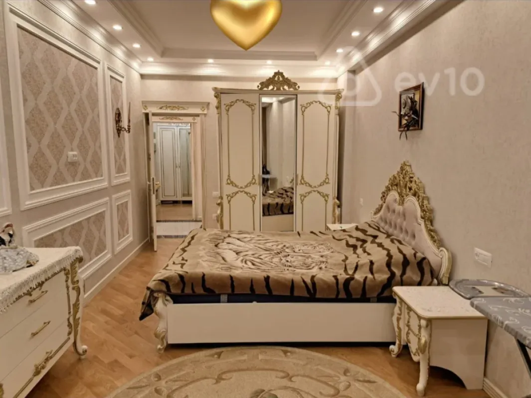 Satılır 3 otaqlı yeni tikili 105 m²