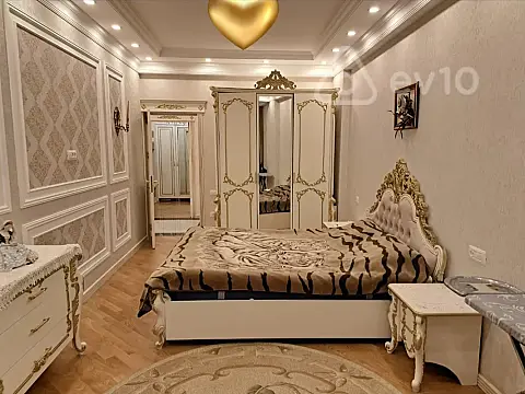 Satılır 3 otaqlı yeni tikili 105 m²
