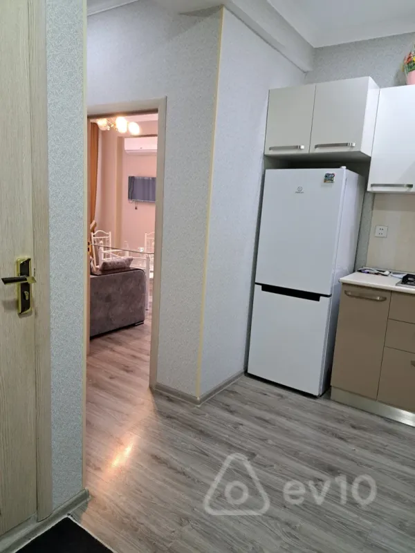 Kirayə verilir 2 otaqlı yeni tikili 55 m²