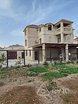Satılır 9 otaqlı həyət evi 350 m² — Sumqayıt 9 otaq 350.00 m²