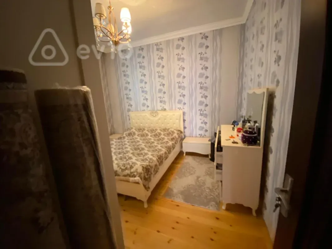 Satılır 5 otaqlı həyət evi 150 m²