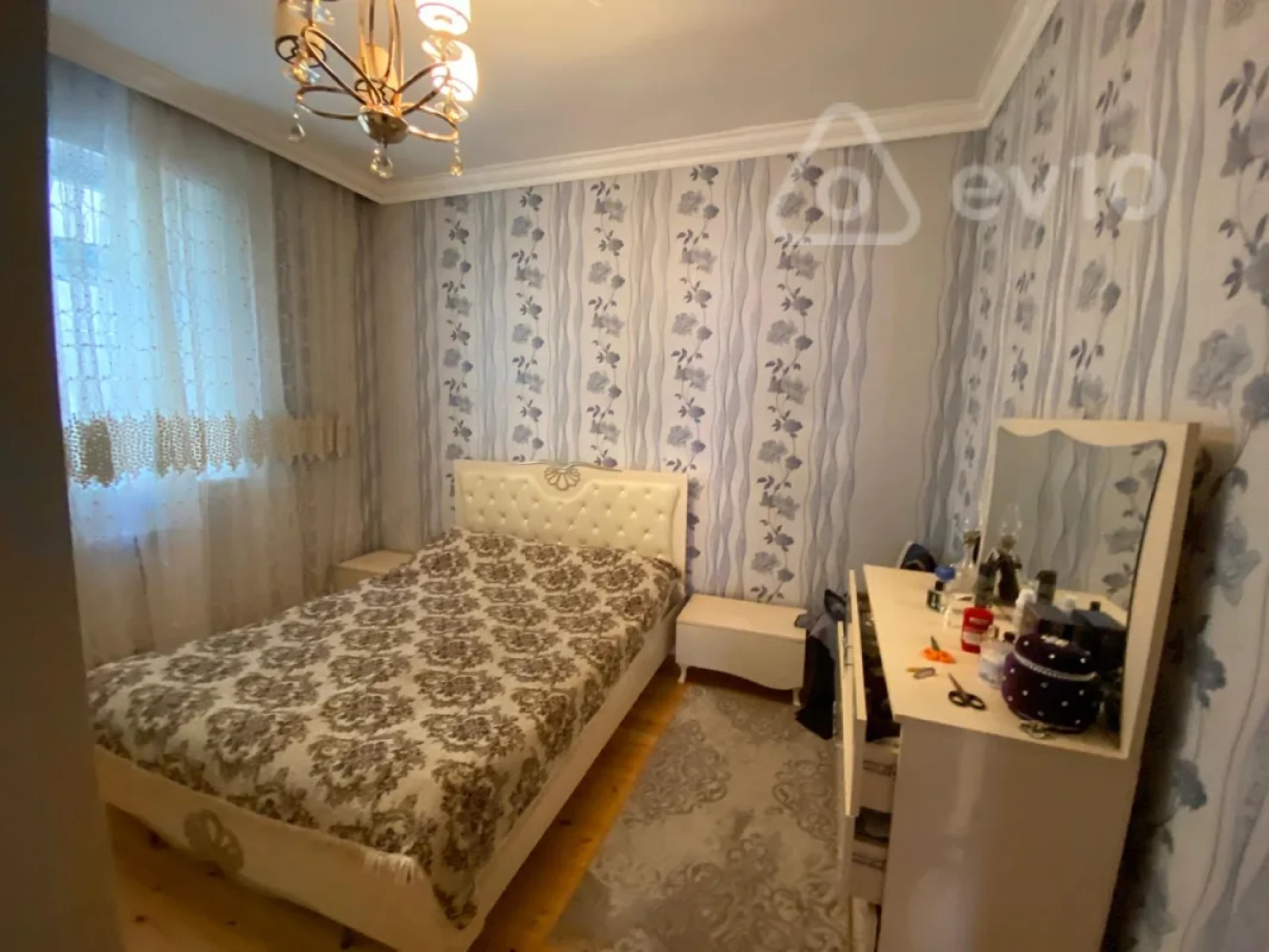 Satılır 5 otaqlı həyət evi 150 m²
