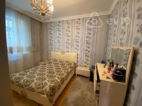 Satılır 5 otaqlı həyət evi 150 m²