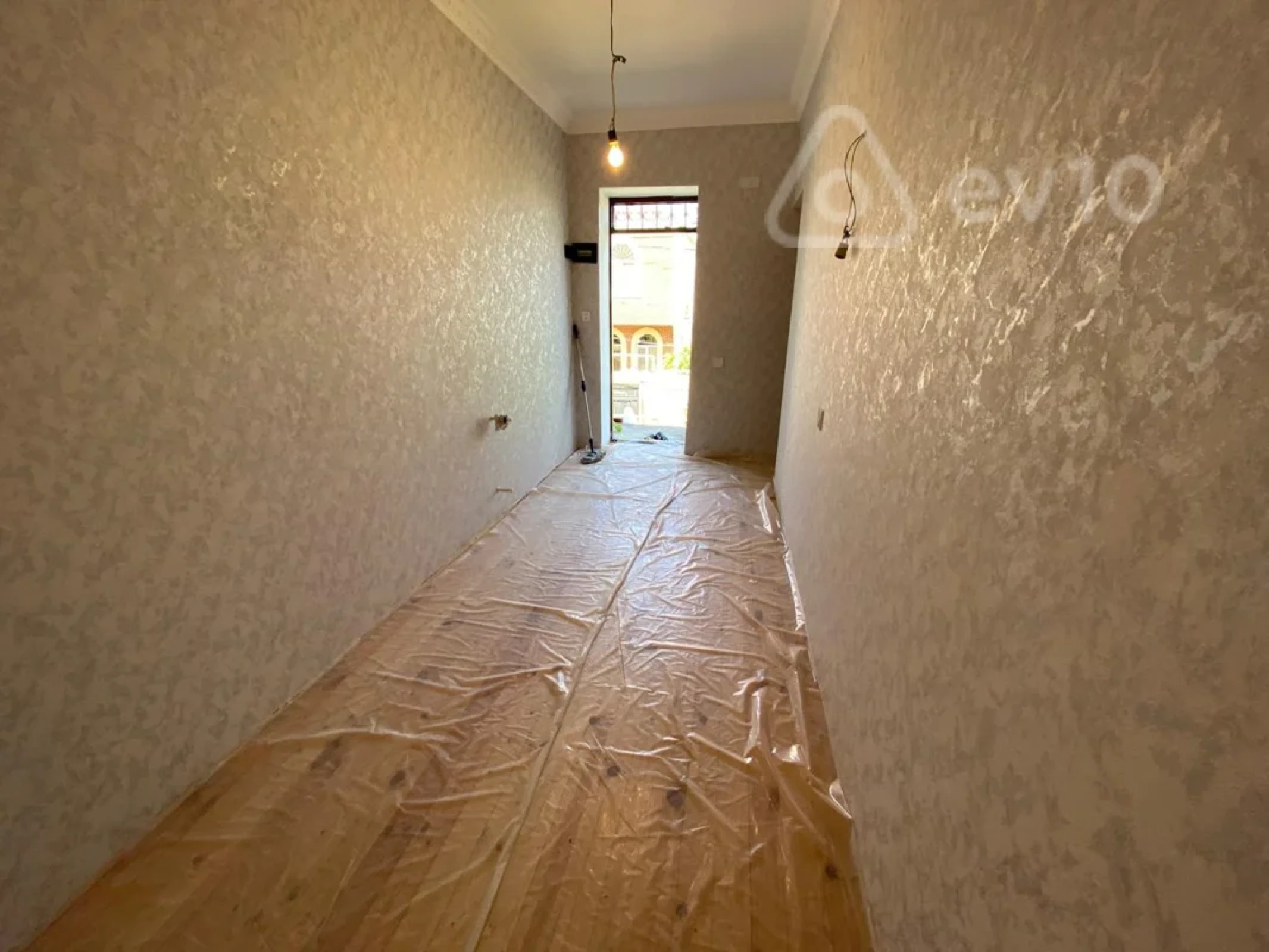 Satılır 5 otaqlı həyət evi 150 m²