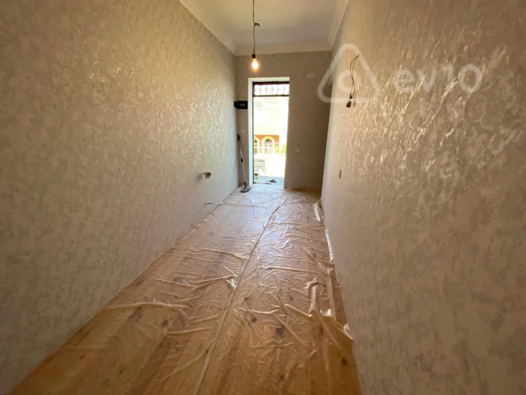 Satılır 5 otaqlı həyət evi 150 m²
