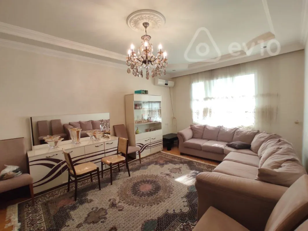 Satılır 5 otaqlı həyət evi 150 m²