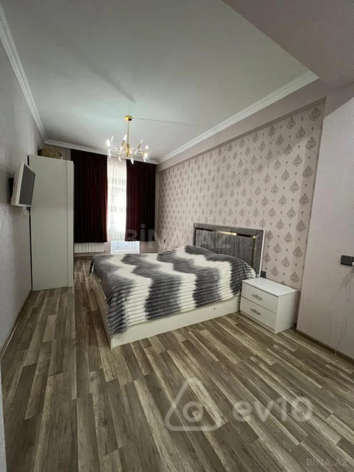 Kirayə verilir 2 otaqlı yeni tikili 80 m²