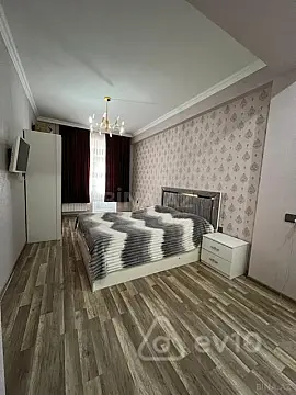 Kirayə verilir 2 otaqlı yeni tikili 80 m²