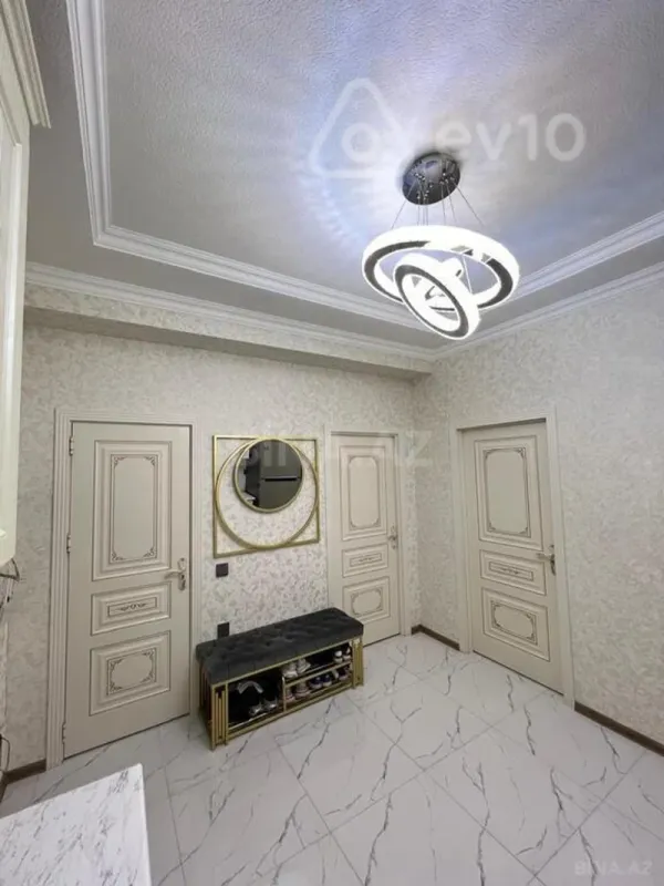 Kirayə verilir 2 otaqlı yeni tikili 80 m²