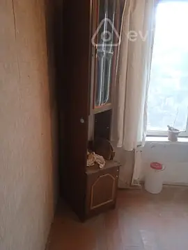 Kirayə verilir 2 otaqlı köhnə tikili 42 m²