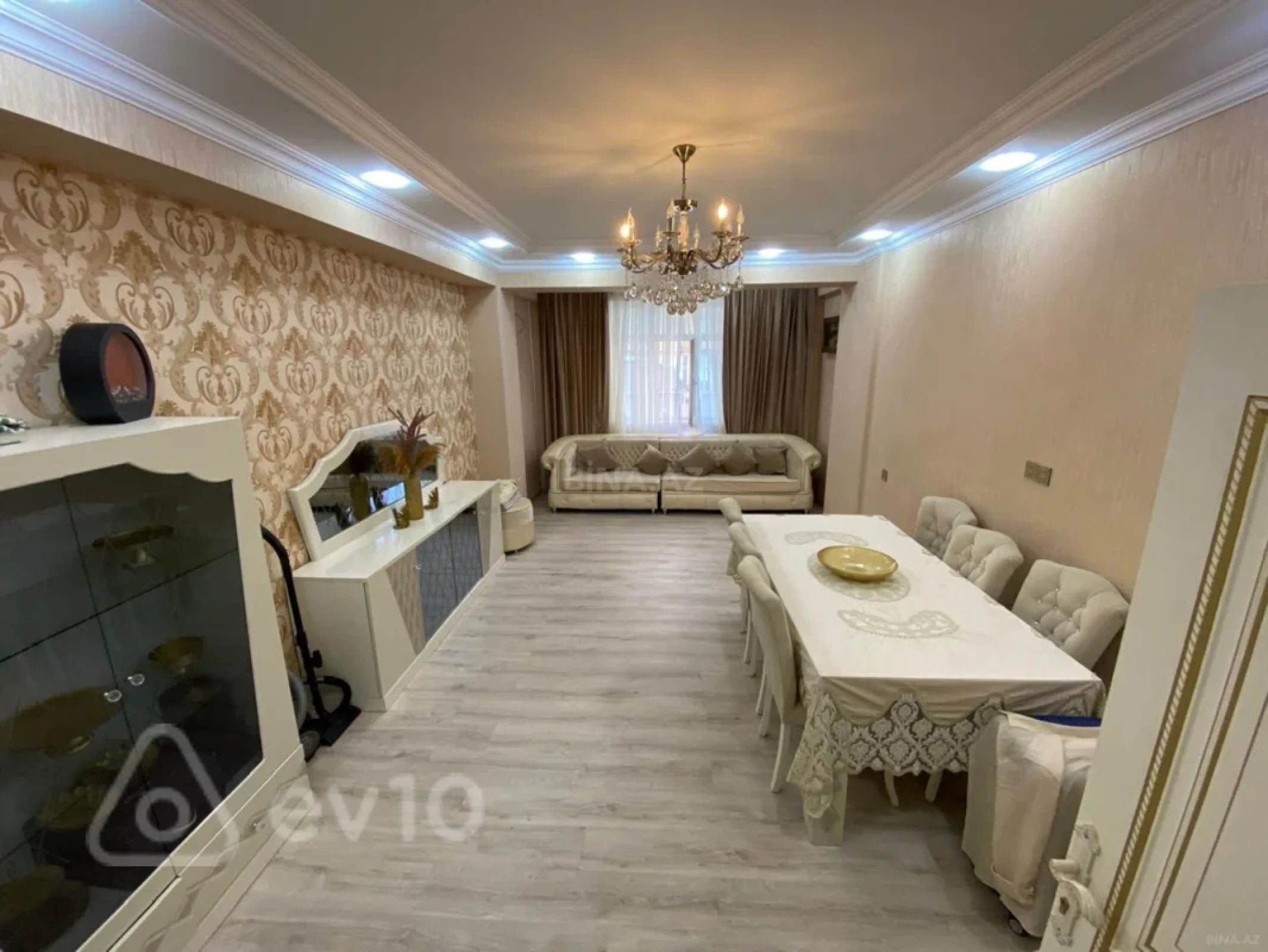 Kirayə verilir 2 otaqlı yeni tikili 75 m²