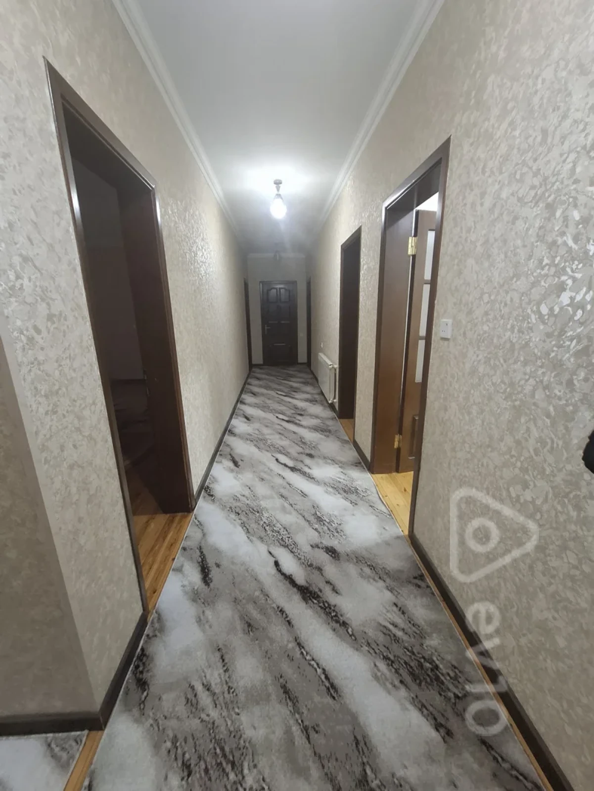 Satılır 4 otaqlı həyət evi 1000 m²