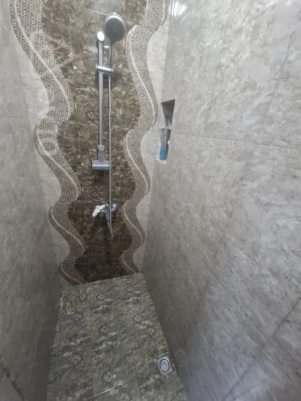 Satılır 4 otaqlı həyət evi 1000 m²