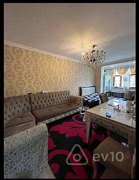 Satılır 4 otaqlı köhnə tikili 120 m² — Bakı, Binəqədi 4 otaq 120.00 m²