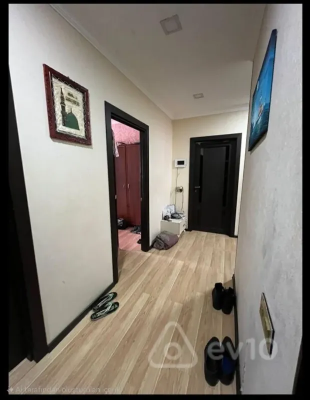 Satılır 4 otaqlı köhnə tikili 120 m²