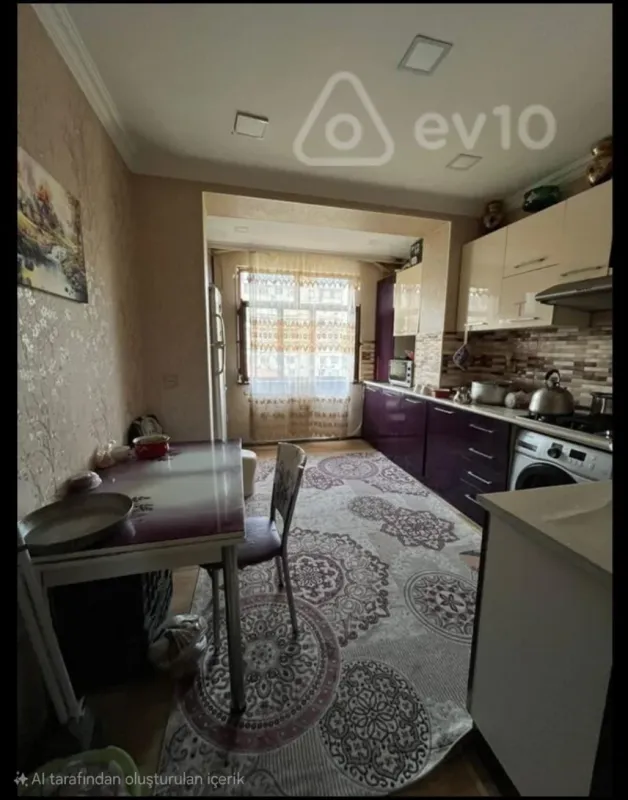 Satılır 4 otaqlı köhnə tikili 120 m²