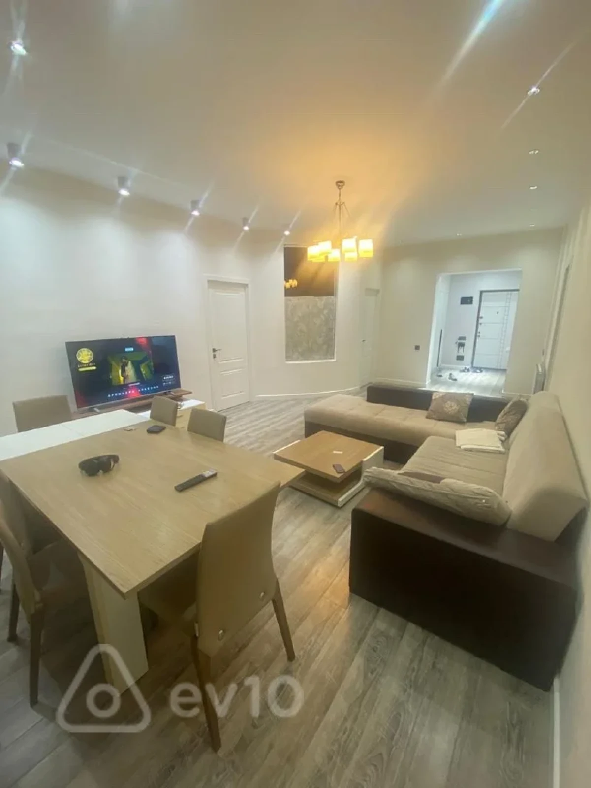 Kirayə verilir 3 otaqlı yeni tikili 115 m²