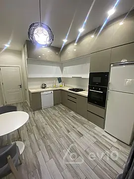 Kirayə verilir 3 otaqlı yeni tikili 115 m²