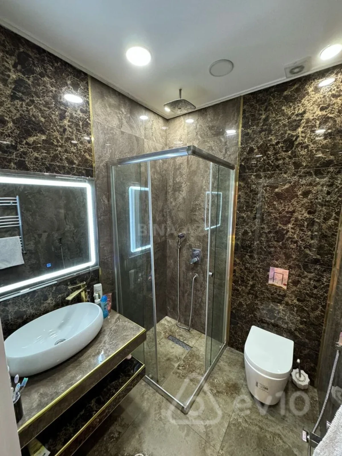 Kirayə verilir 2 otaqlı yeni tikili 90 m²