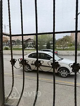 Kirayə verilir 3 otaqlı köhnə tikili 55 m²