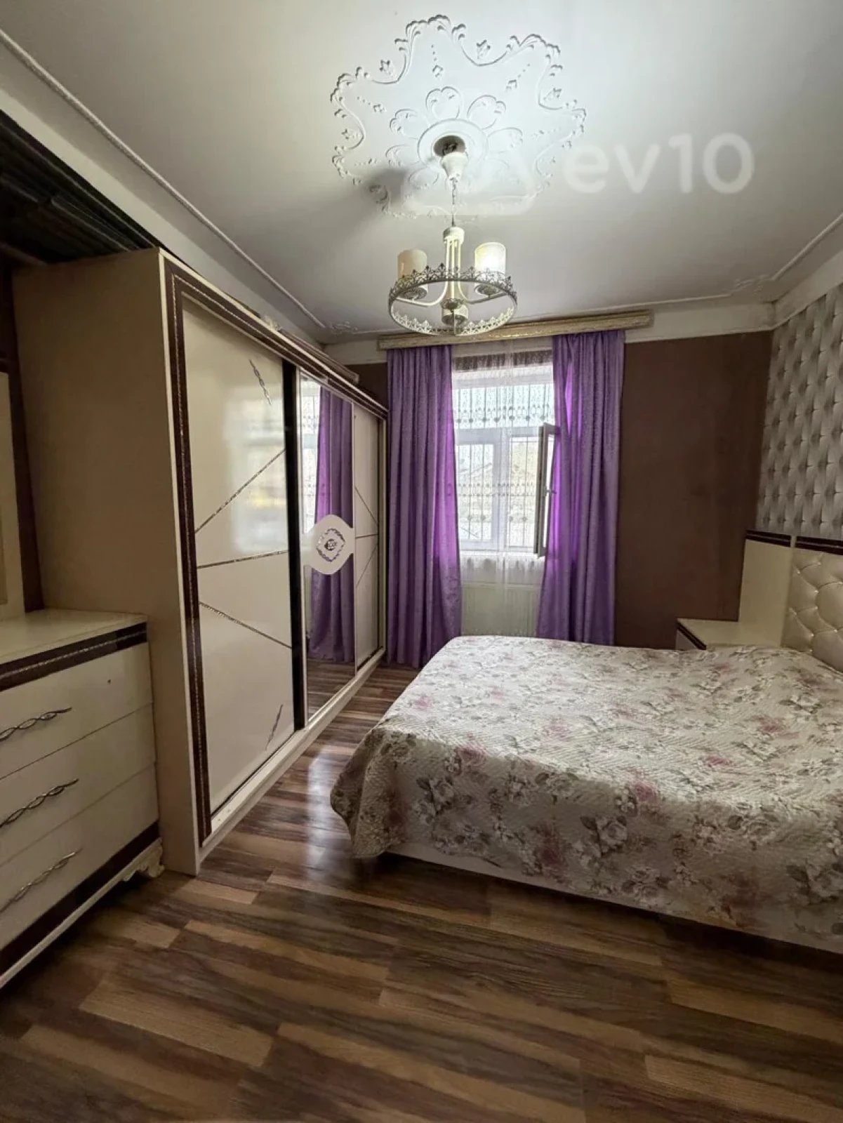 Kirayə verilir 3 otaqlı köhnə tikili 55 m²