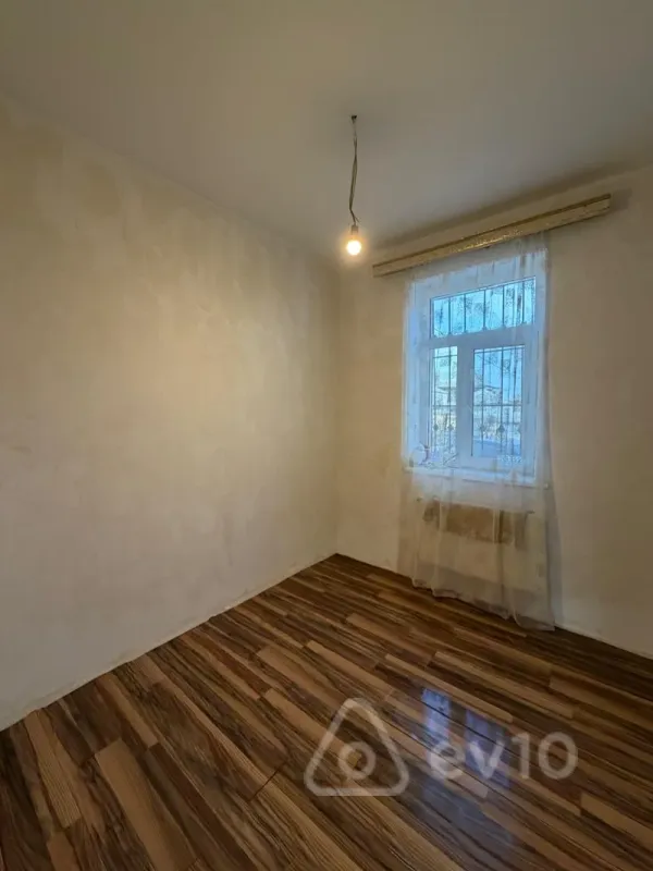 Kirayə verilir 3 otaqlı köhnə tikili 55 m²