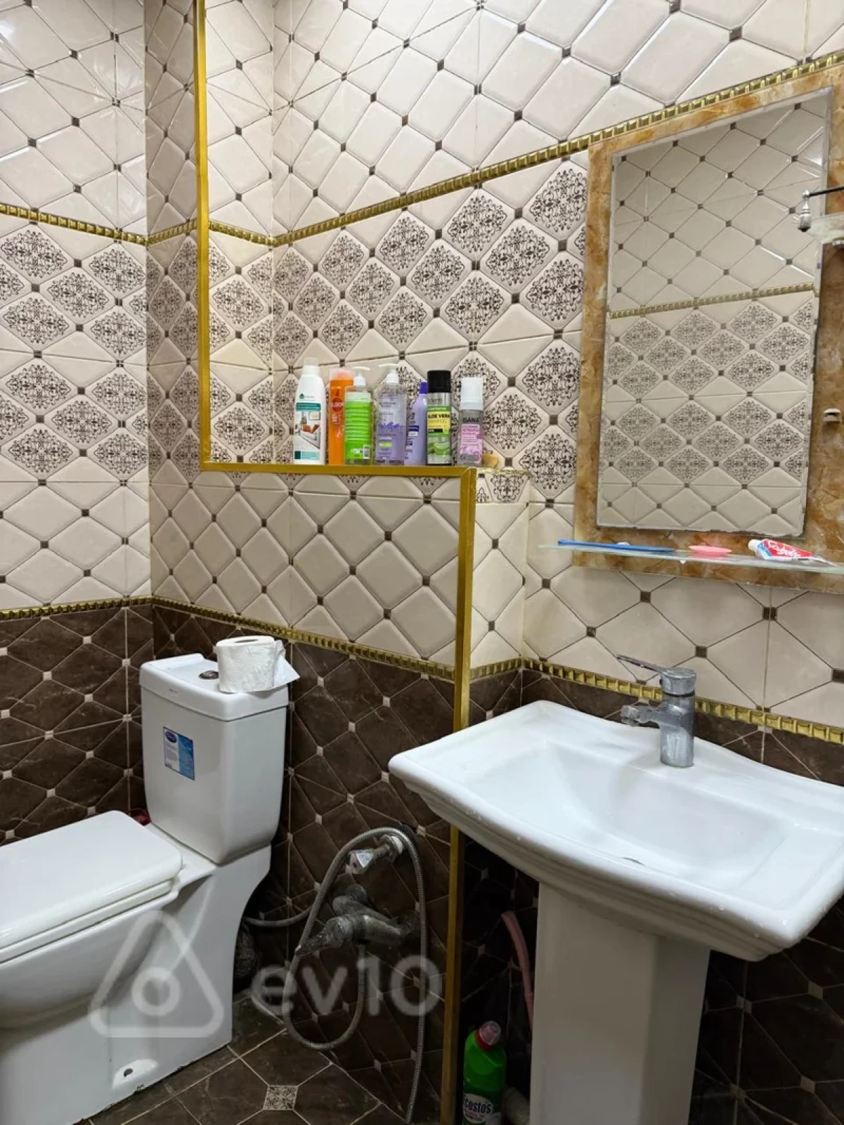 Kirayə verilir 3 otaqlı köhnə tikili 55 m²