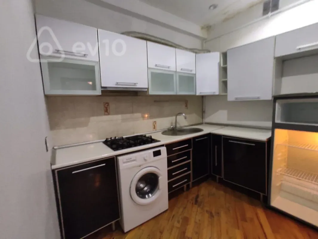 Kirayə verilir 2 otaqlı yeni tikili 65 m²