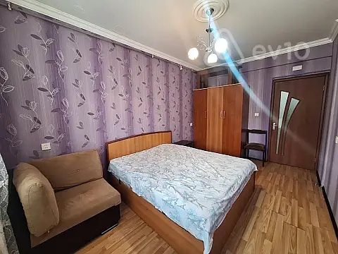 Kirayə verilir 2 otaqlı yeni tikili 65 m²