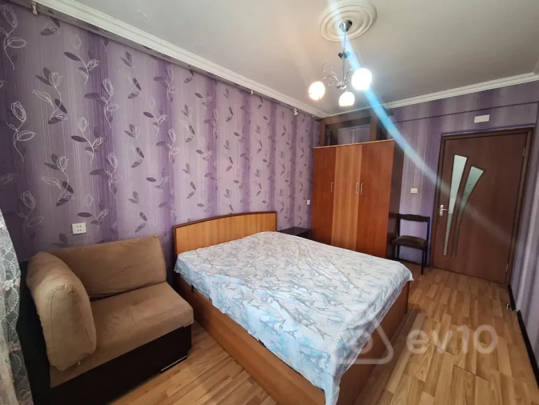 Kirayə verilir 2 otaqlı yeni tikili 65 m²
