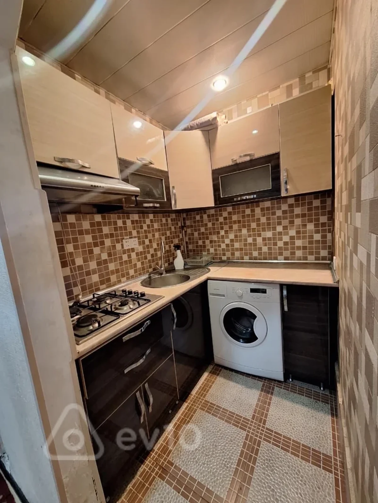 Kirayə verilir 2 otaqlı yeni tikili 65 m²