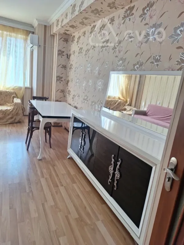 Kirayə verilir 2 otaqlı yeni tikili 65 m²