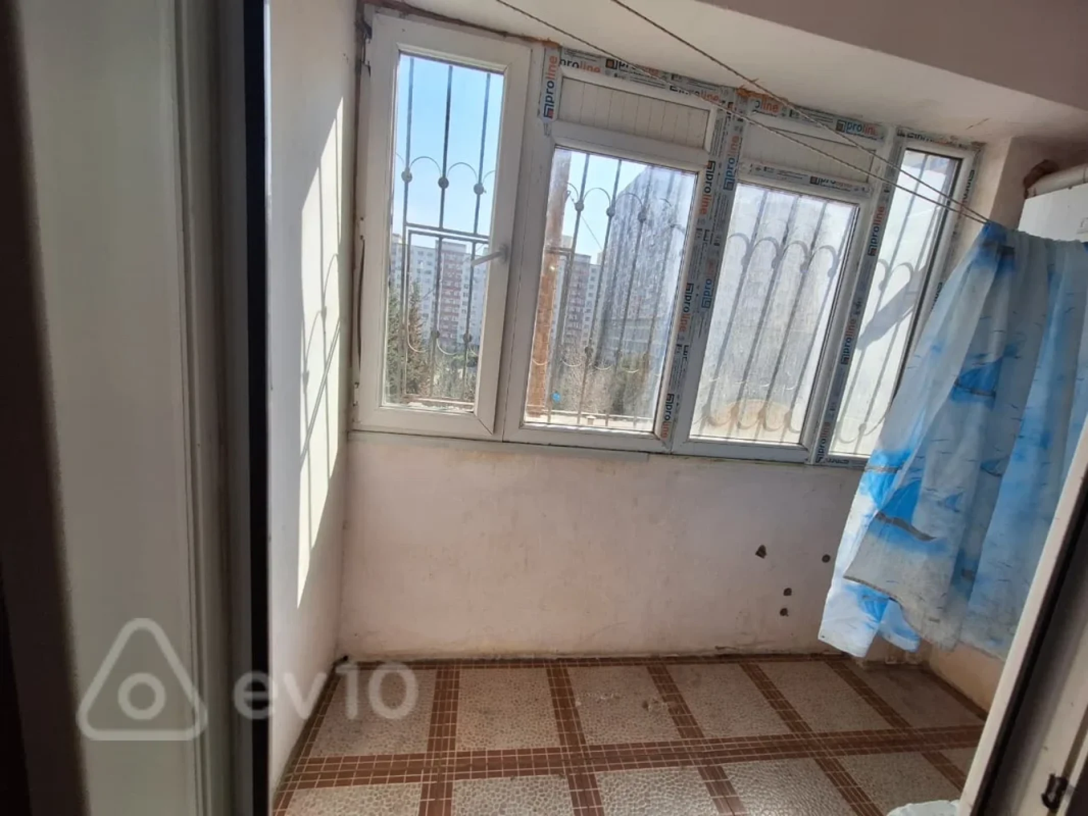 Kirayə verilir 2 otaqlı yeni tikili 65 m²