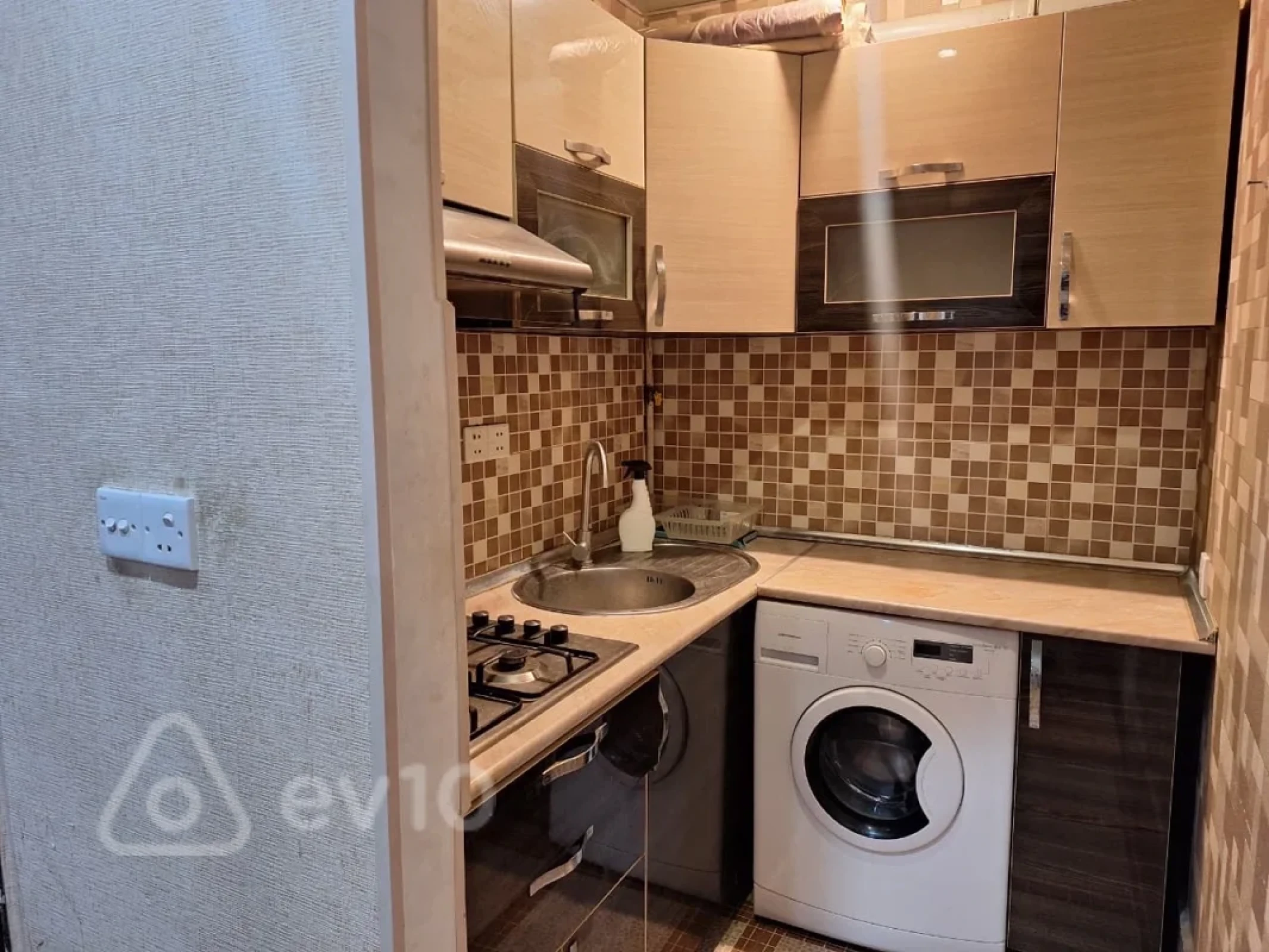 Kirayə verilir 2 otaqlı yeni tikili 65 m²