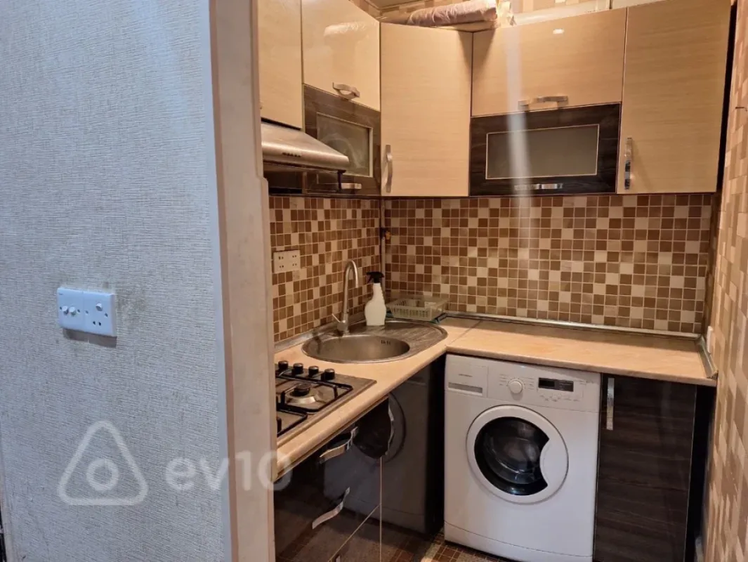 Kirayə verilir 2 otaqlı yeni tikili 65 m²