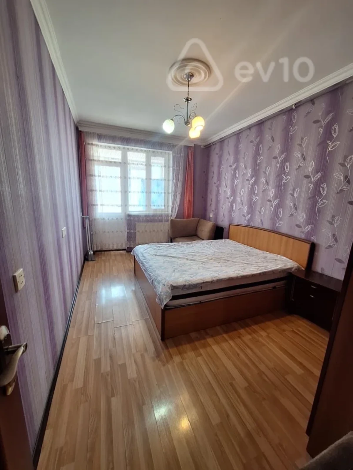 Kirayə verilir 2 otaqlı yeni tikili 65 m²