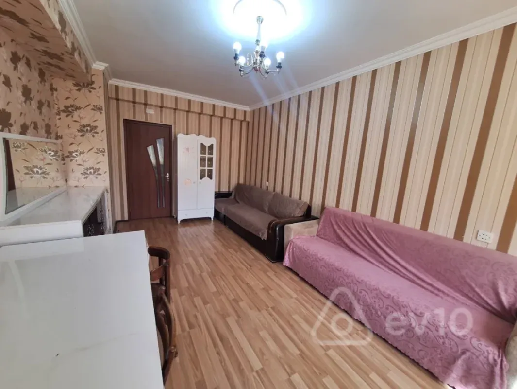 Kirayə verilir 2 otaqlı yeni tikili 65 m²