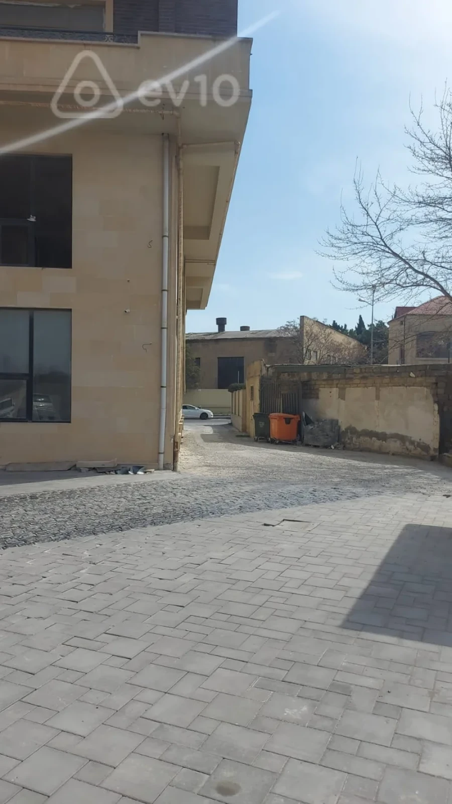 Satılır 3 otaqlı yeni tikili 140.3 m²