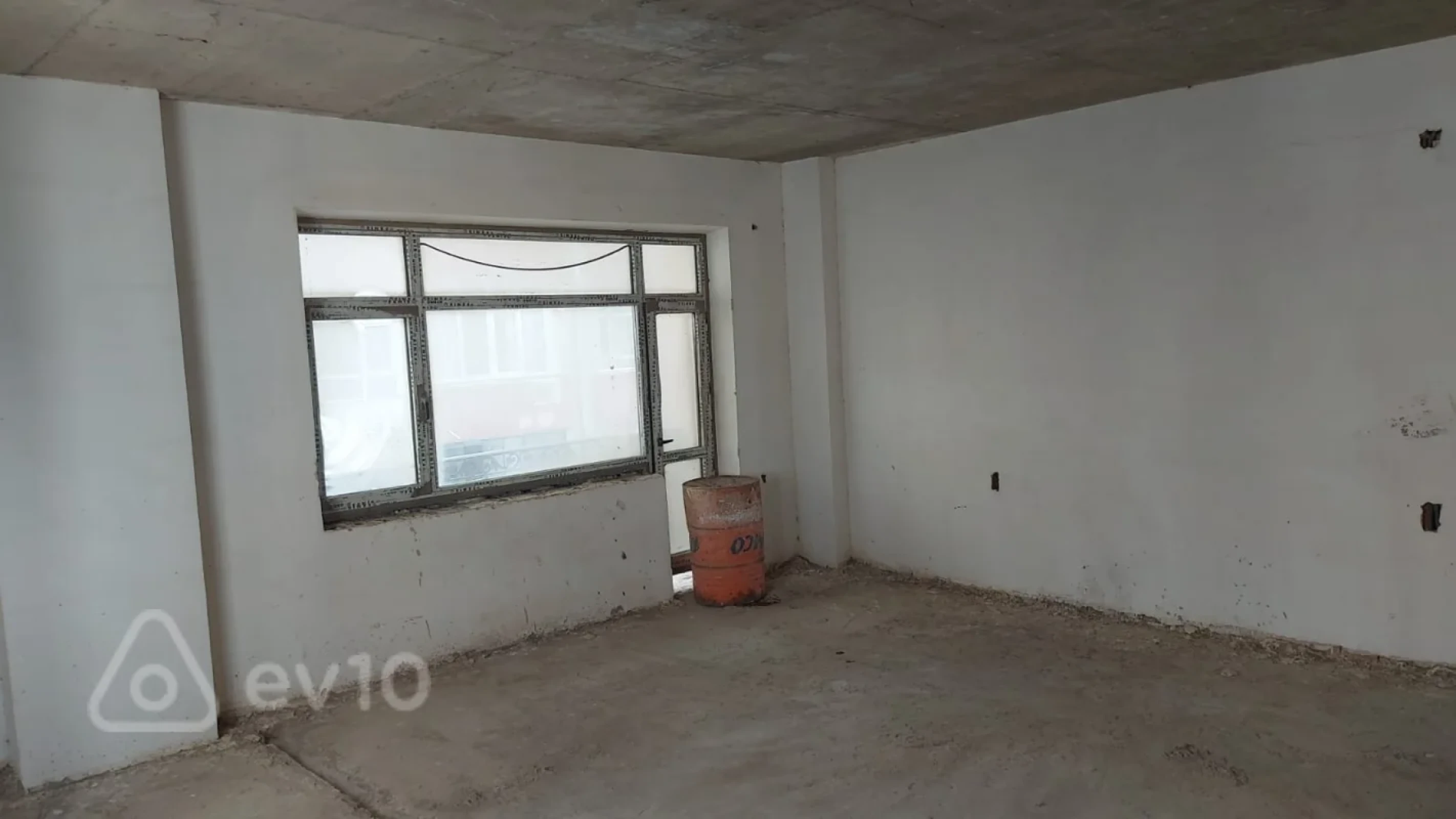 Satılır 3 otaqlı yeni tikili 140.3 m²