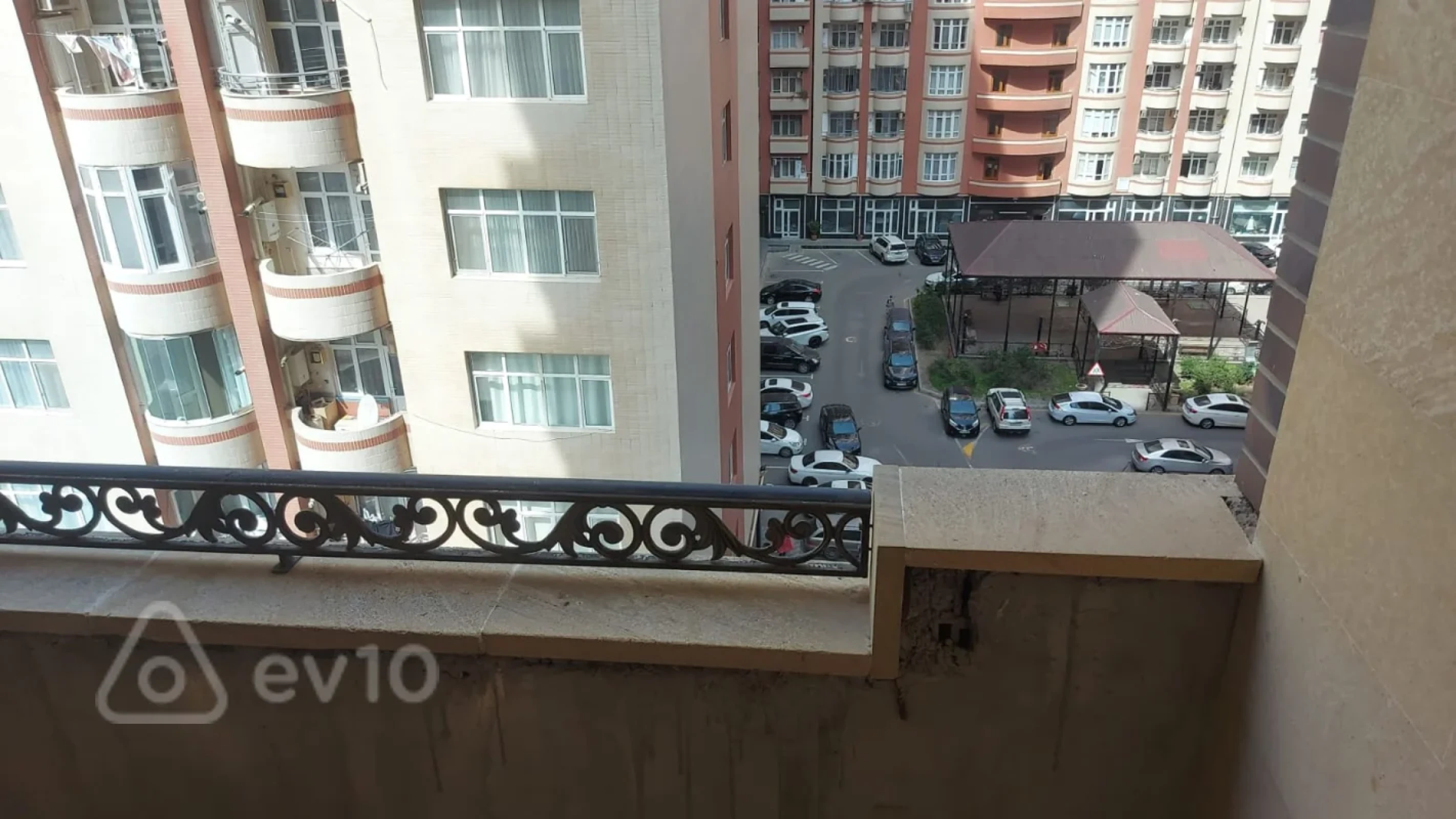 Satılır 3 otaqlı yeni tikili 140.3 m²