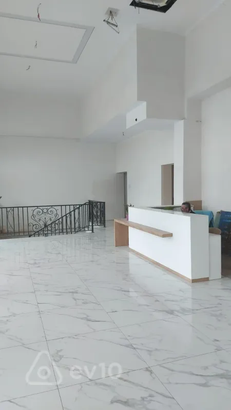Satılır 3 otaqlı yeni tikili 140.3 m²