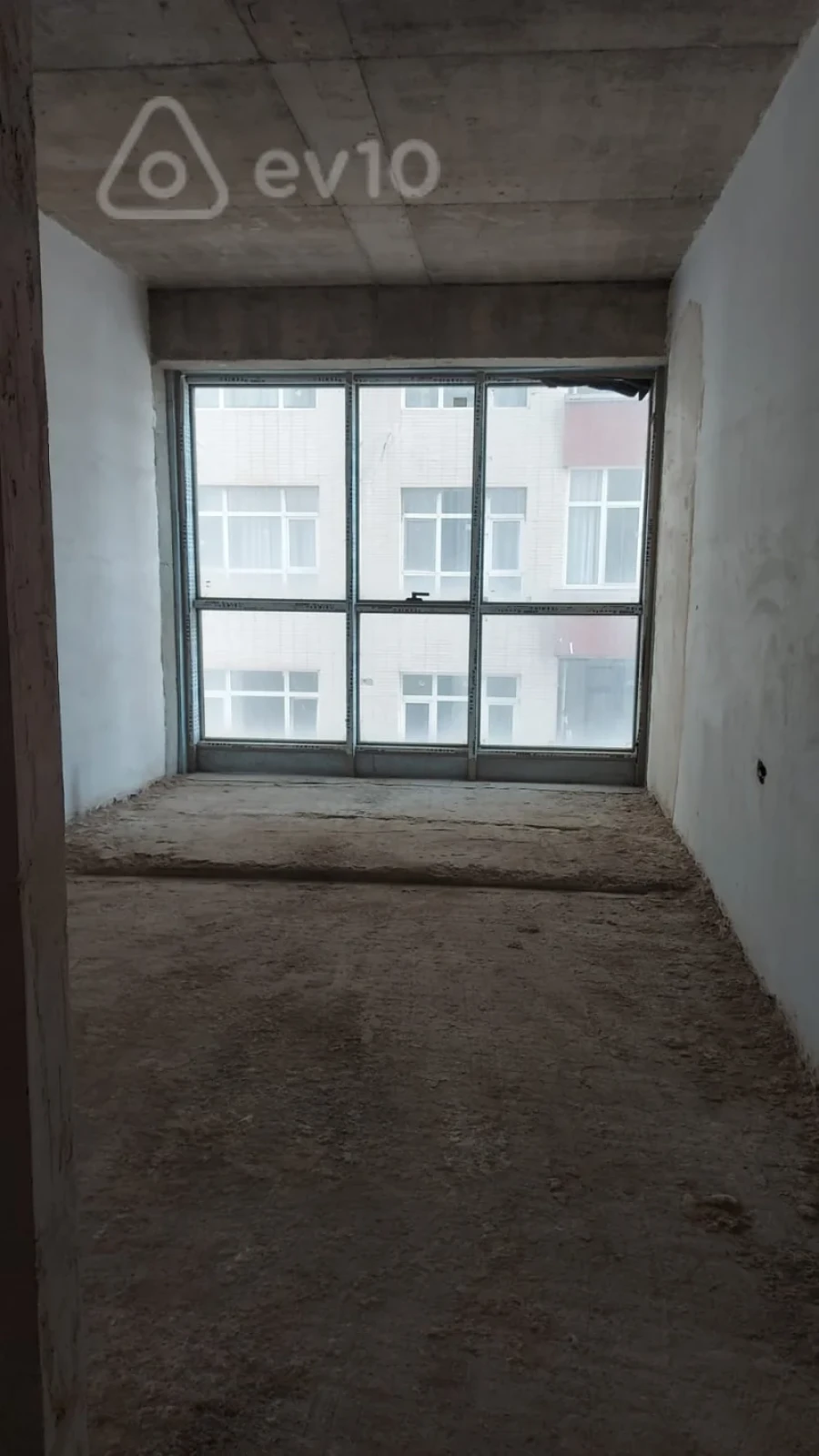 Satılır 3 otaqlı yeni tikili 140.3 m²