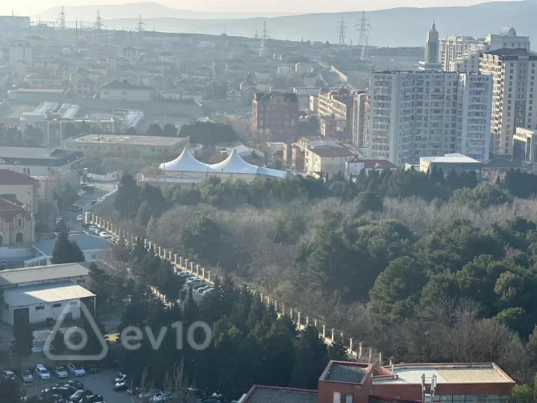 Satılır 3 otaqlı yeni tikili 140.3 m²